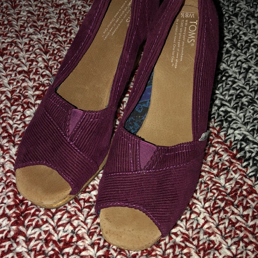Toms wedges